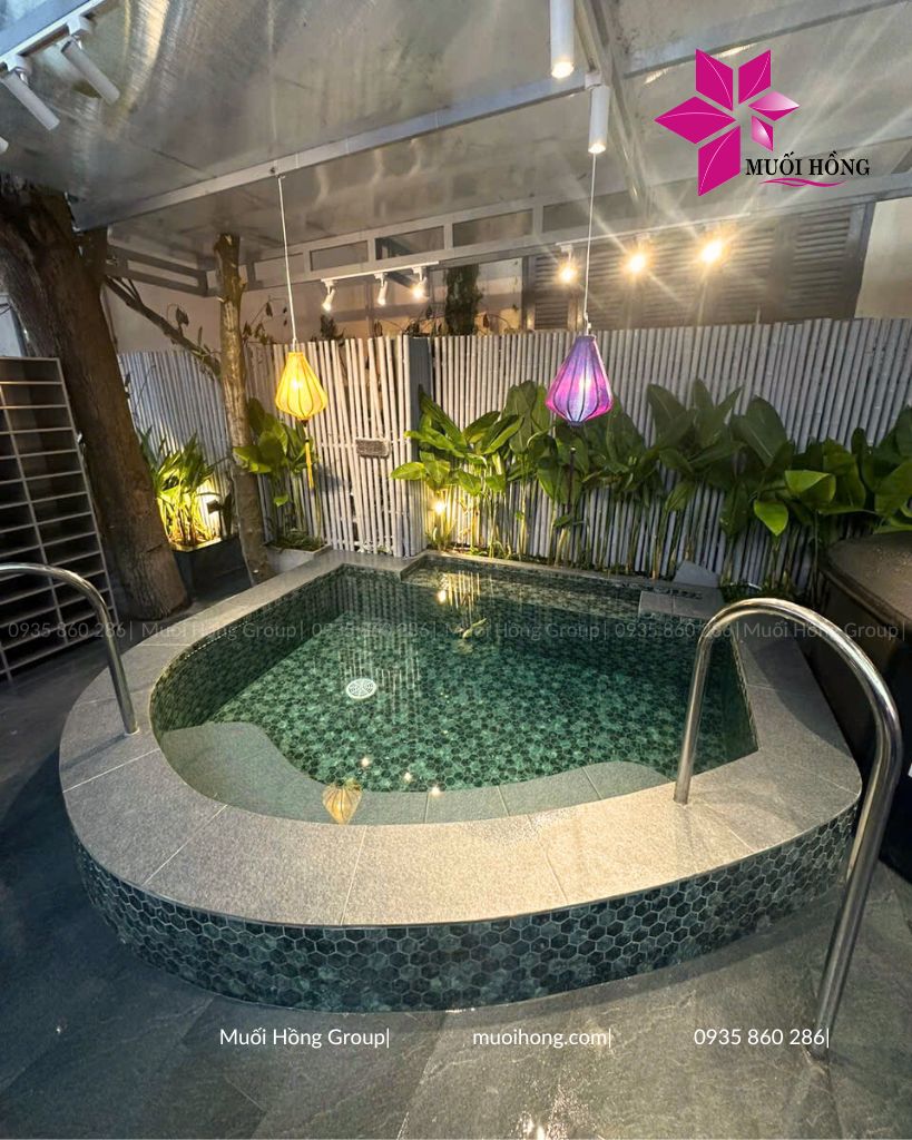 Lắp đặt spa đ&aacute; muối Epic Spa Hội An